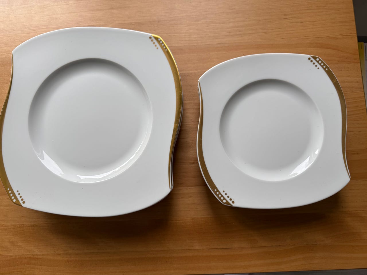Fyrklövern lautaset 4+4 kpl