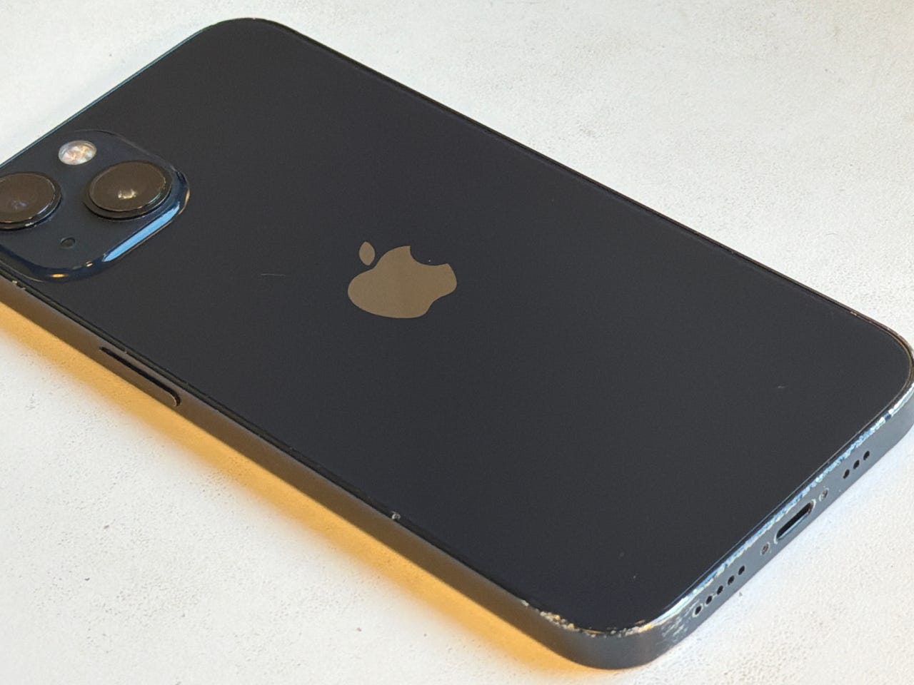 ALE IPhone 13 128GB musta / TAKUU 12kk