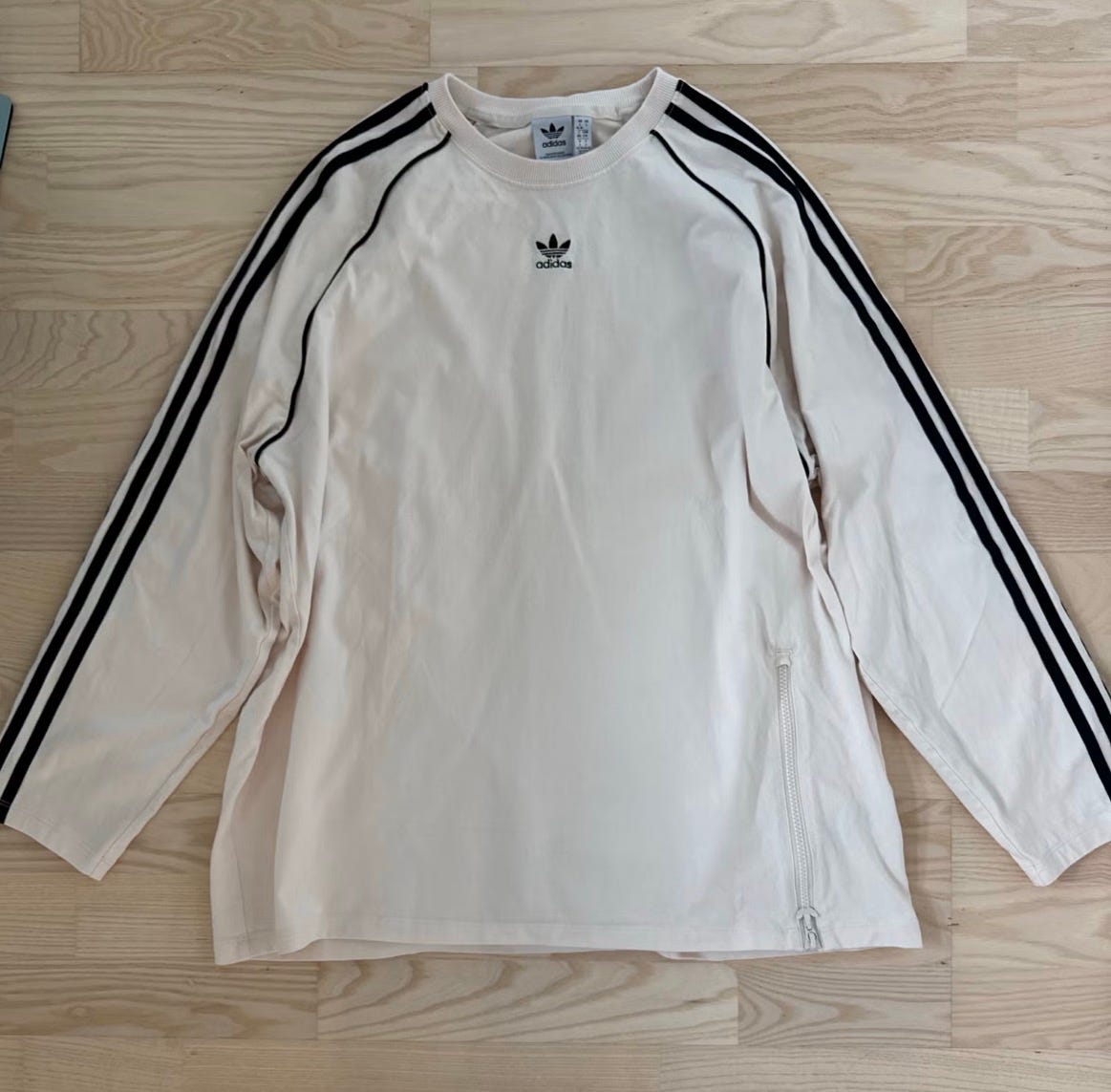 Adidas pitkähihainen paita luonnonvalkoinen L