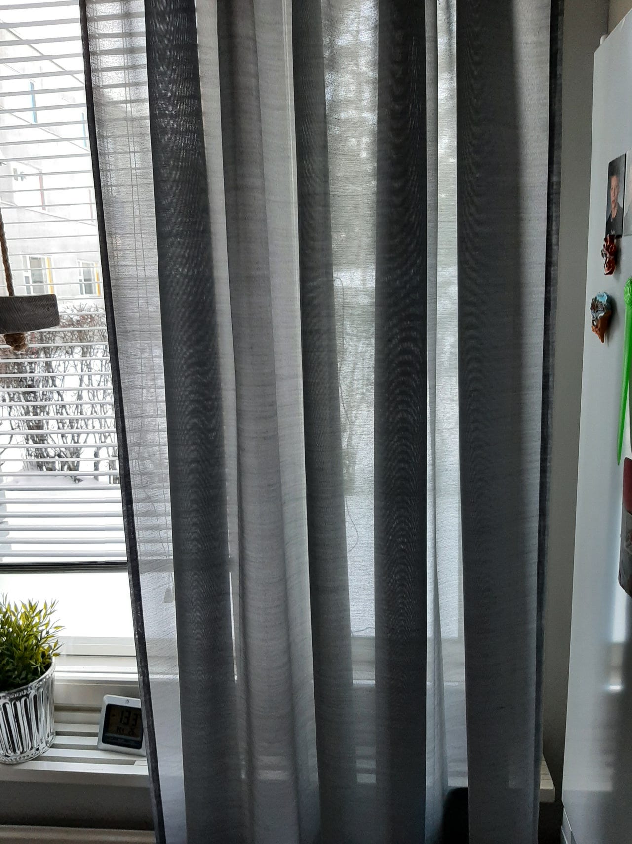 IKEA harmaat verhot.140x250
