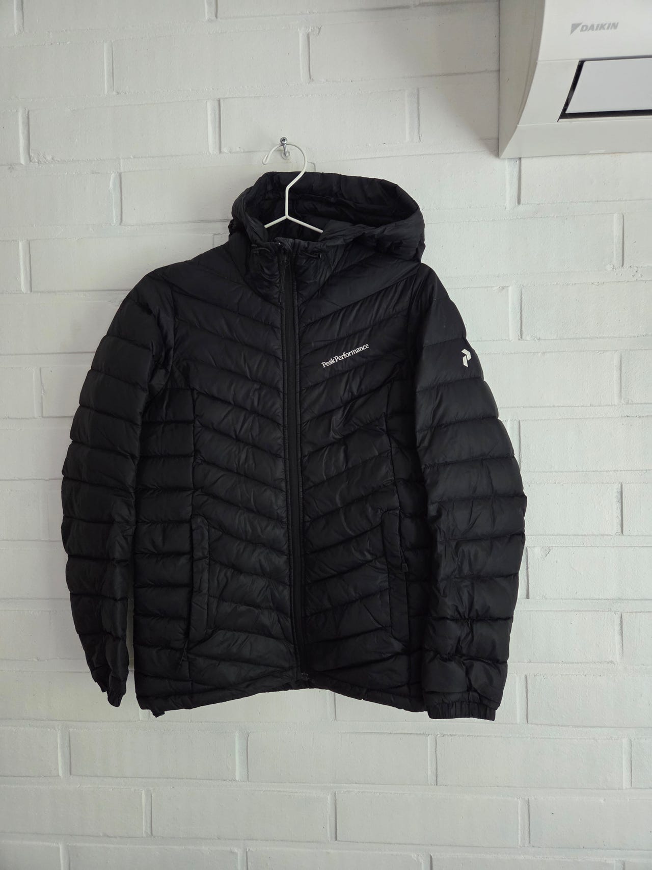 Peak performance frost down hood