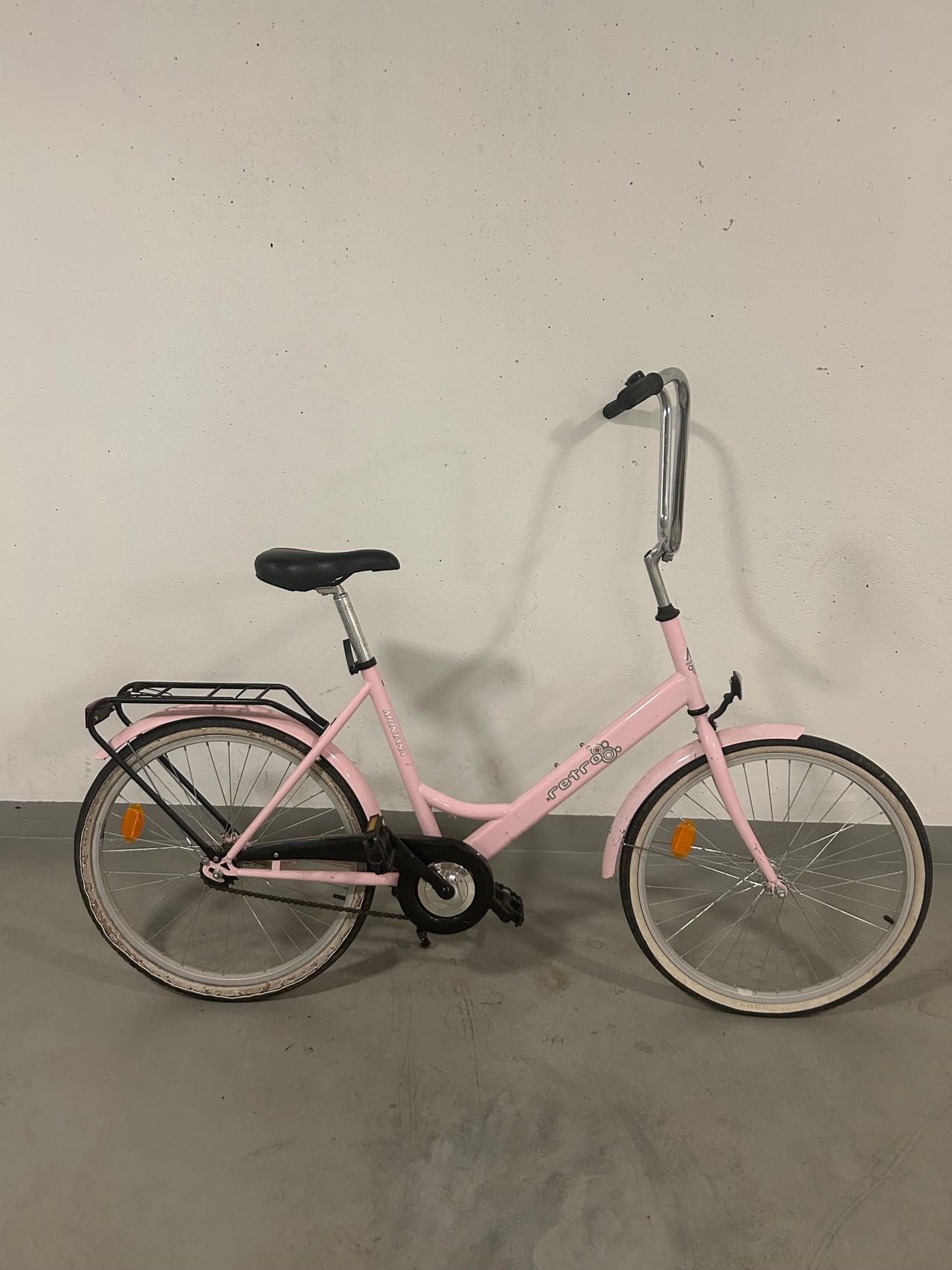 Vaaleanpunainen Retro merkkinen 24”