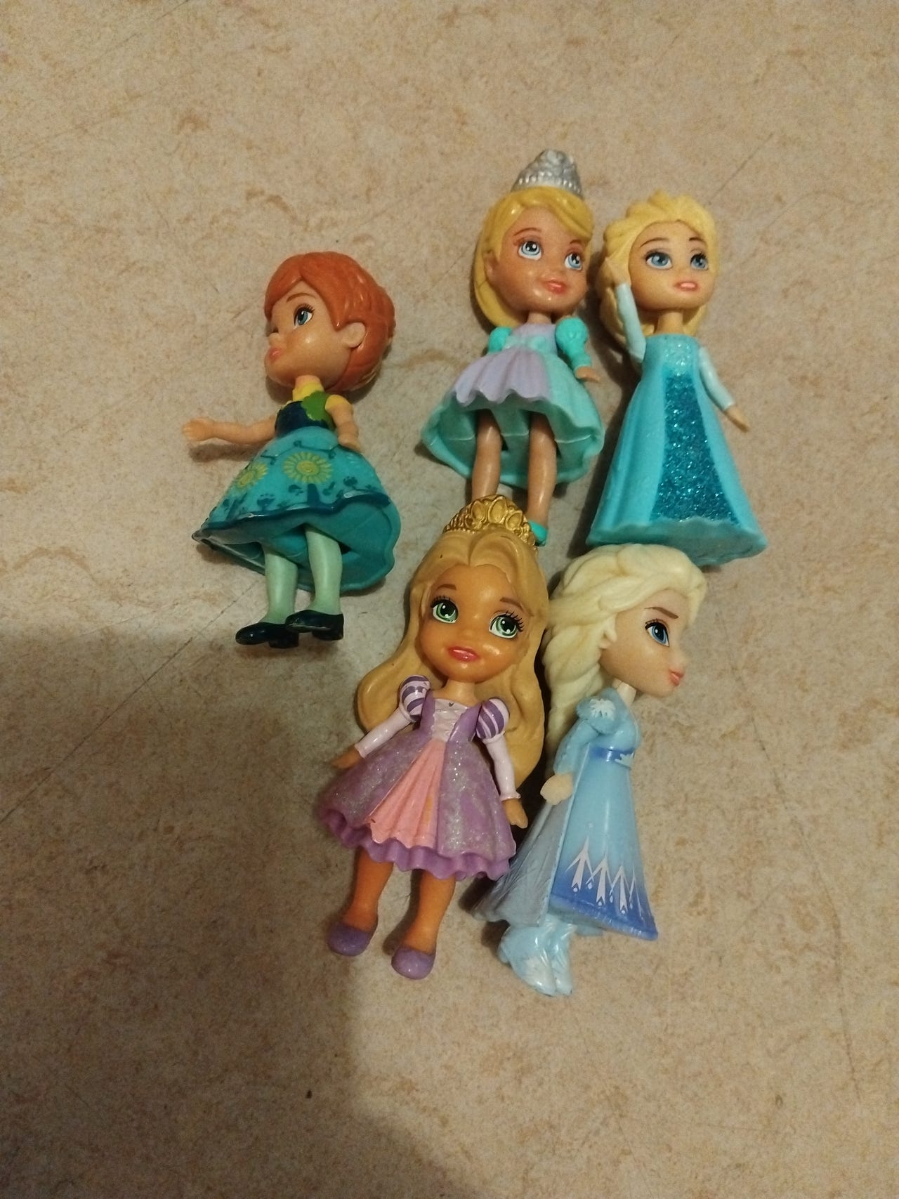 Disney prinsessafiguurit, 5 kpl