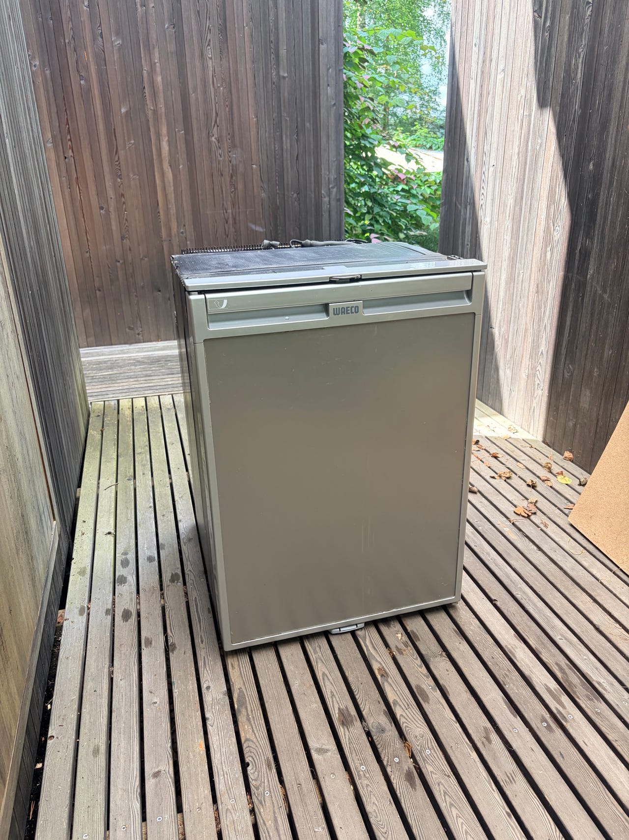 Toimiva Waeco CR-110 kompressorijääkaappi
