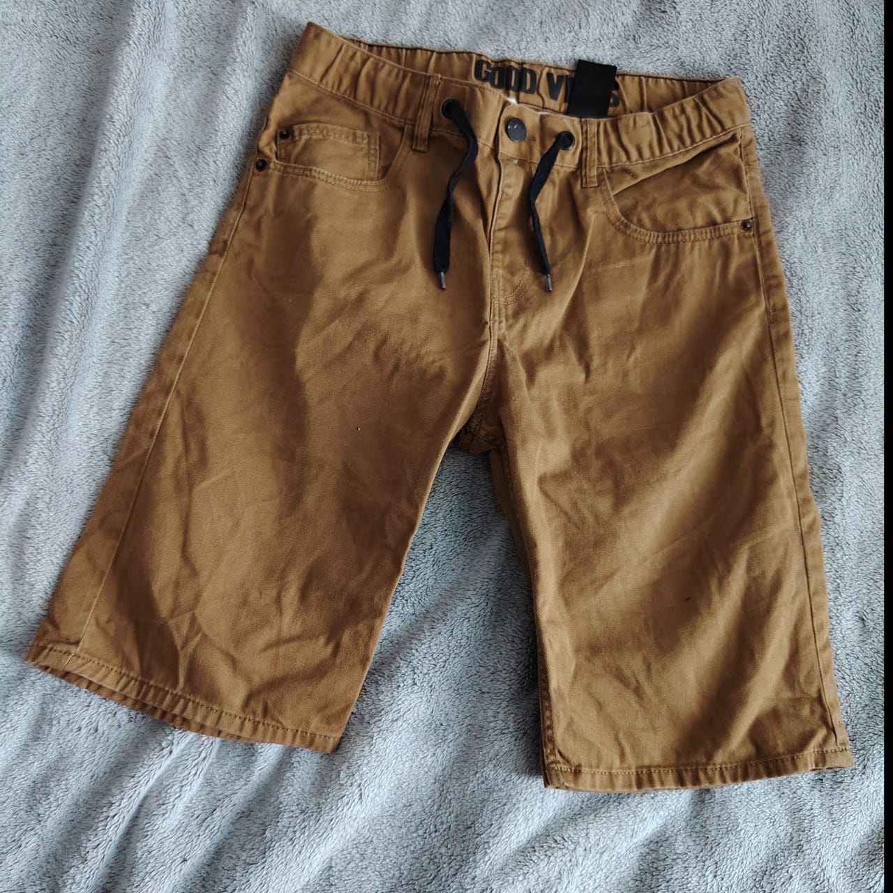 Ruskeat shortsit koko 158cm