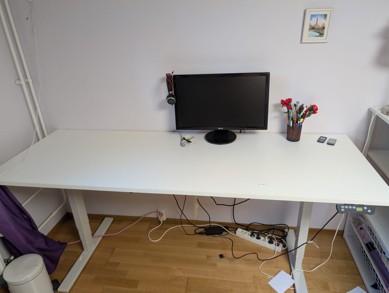 200 cm leveä sähköpöytä muistilla