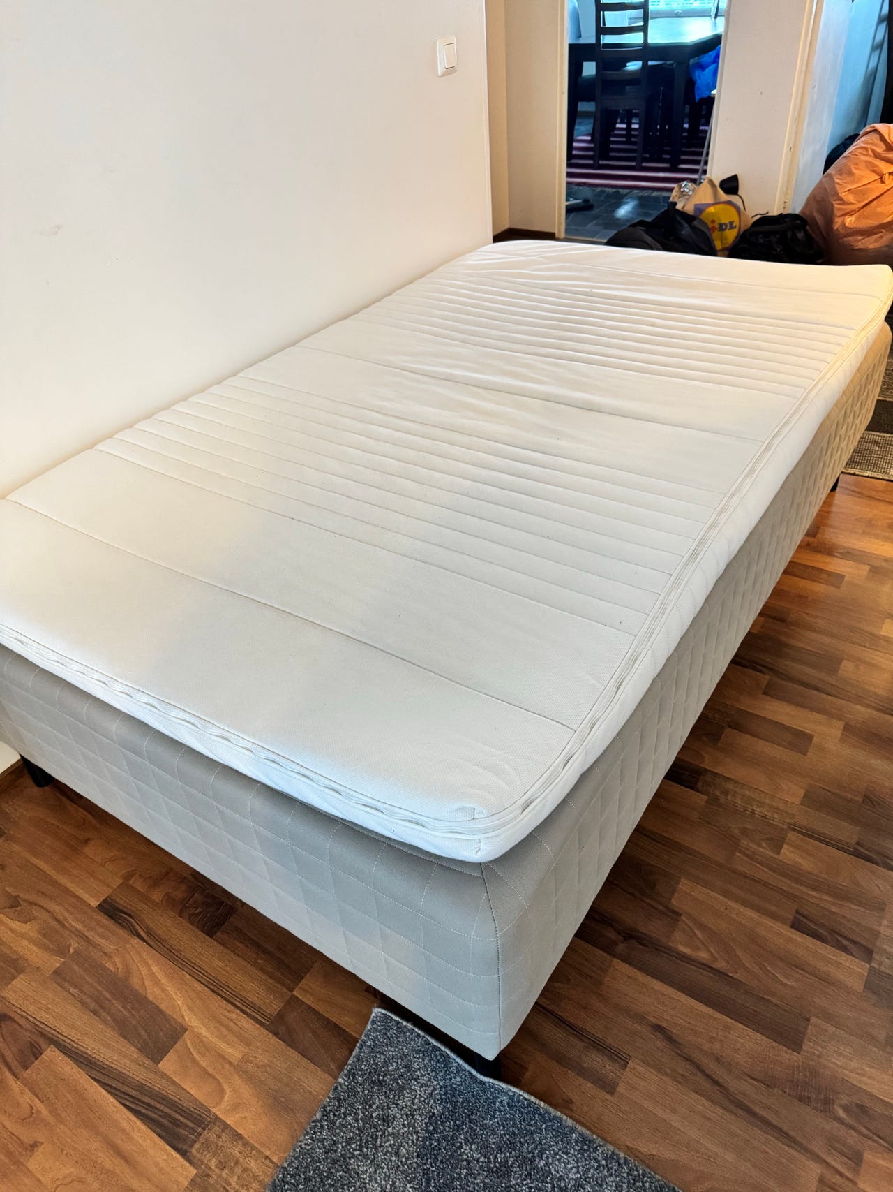 IKEA Skårer runkopatja ja Tussöy sijauspatja 120*200