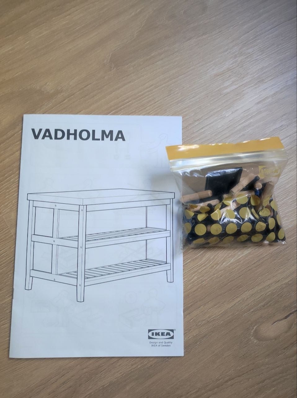 Ikea VADHOLMA keittiösaareke.