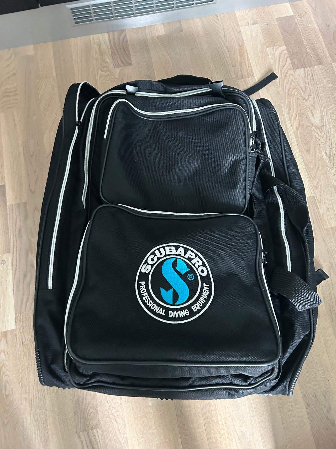 Scubapro laitesukellusreppu – erinomainen kunto