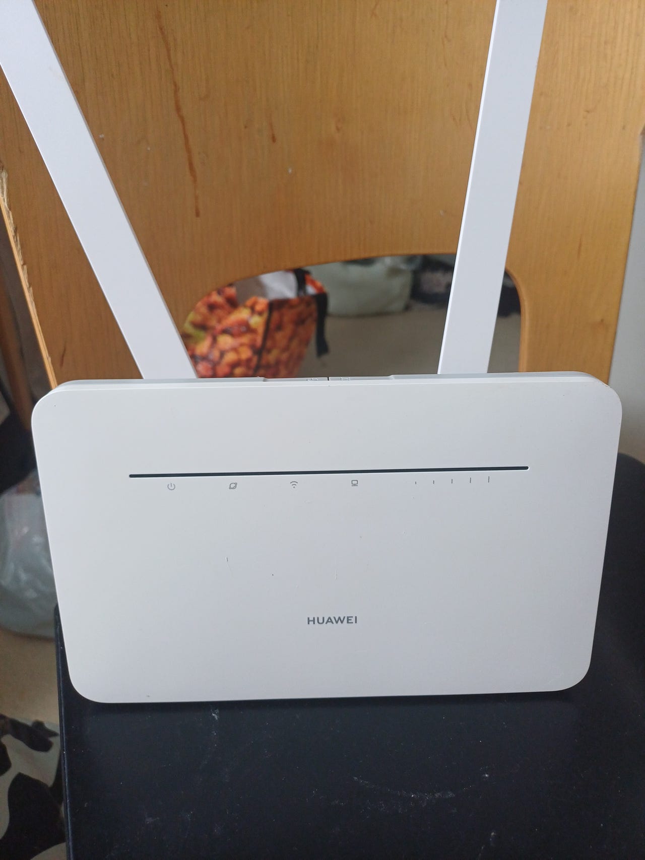 Huawei B535-232 4G WiFi -reititin