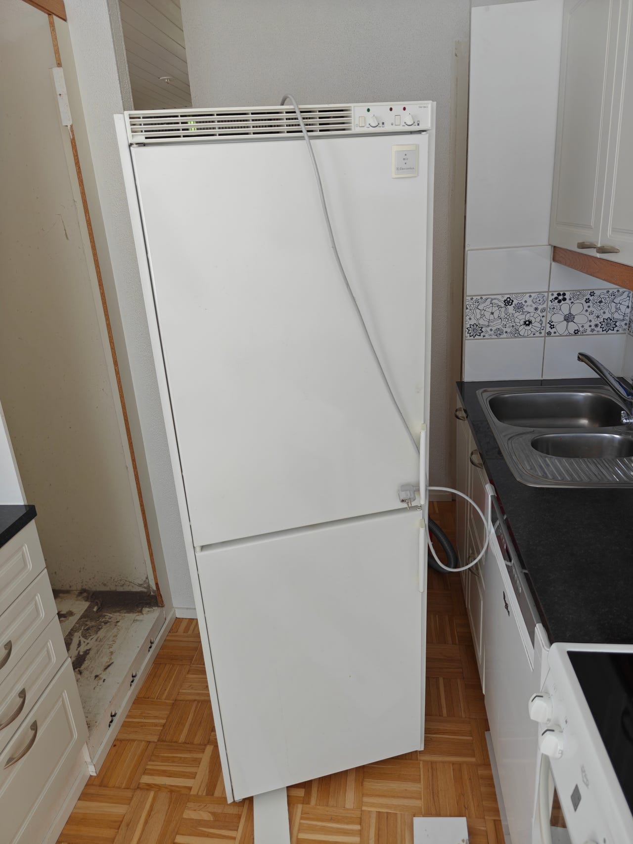 Electrolux jääkaappipakastin valkoinen