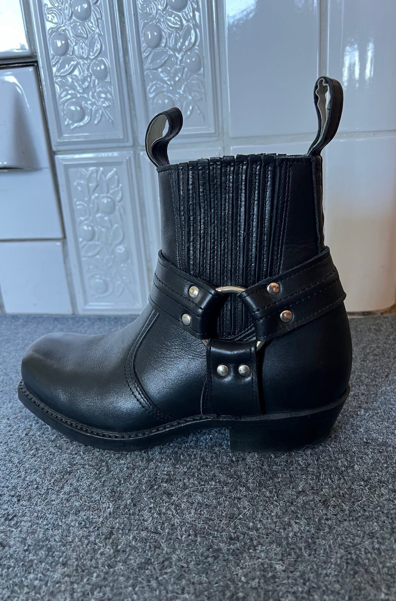 Boot Factoryn Cobra nilkkurit