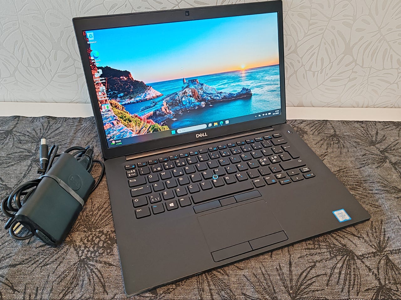 Dell Latitude 7490