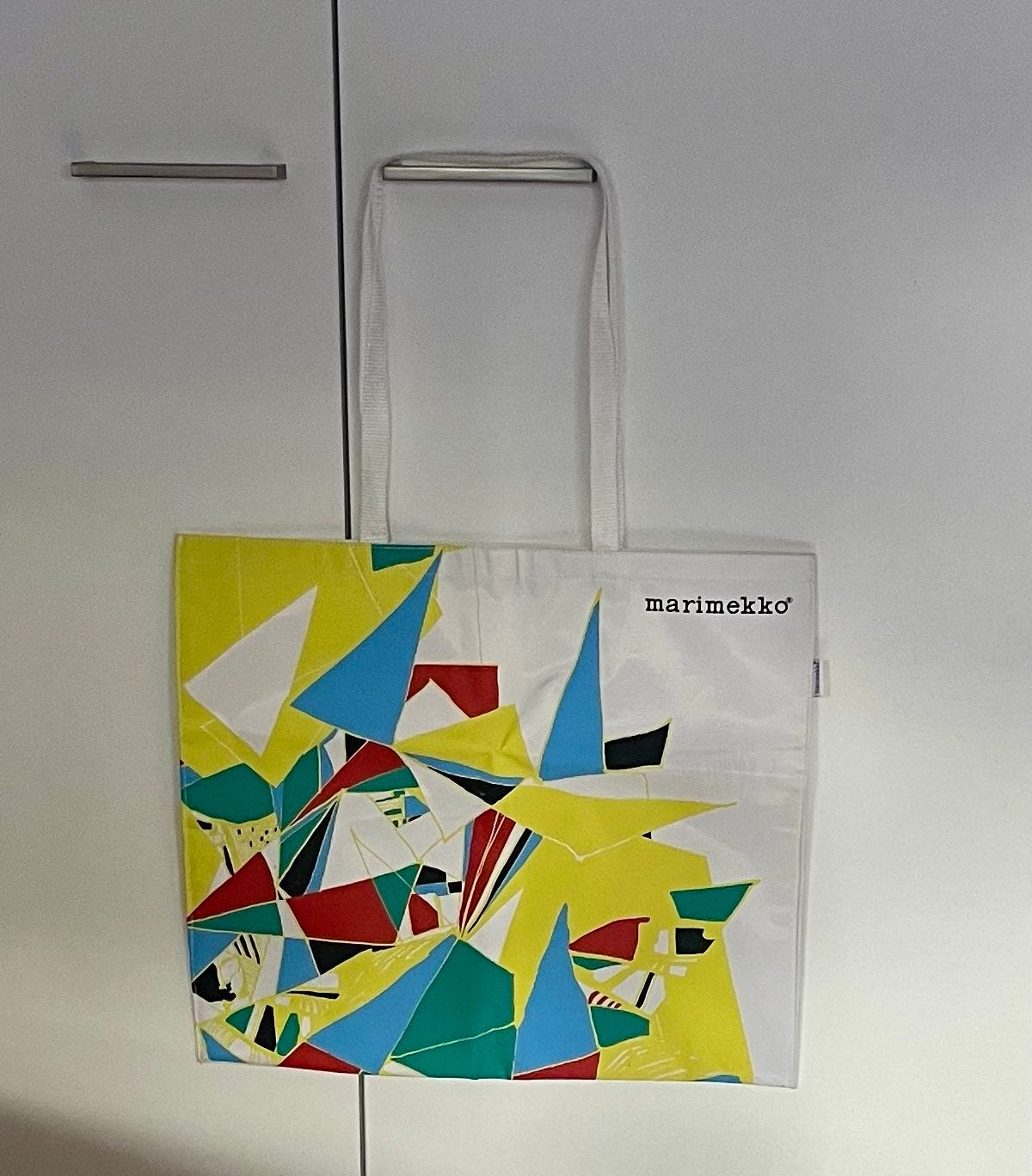 Marimekko rantakassi värikäs kuosi unisex