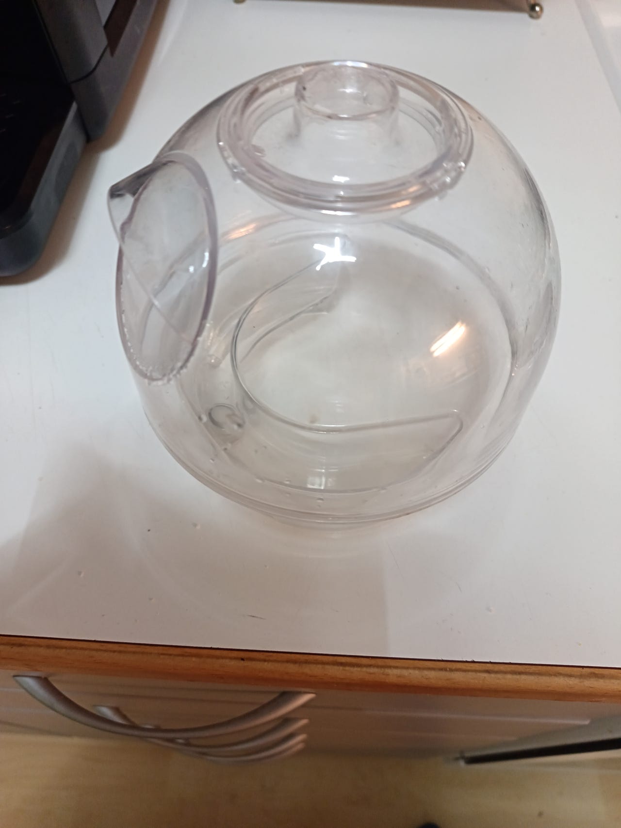 Dolce gusto vesi säiliö kuin uusi