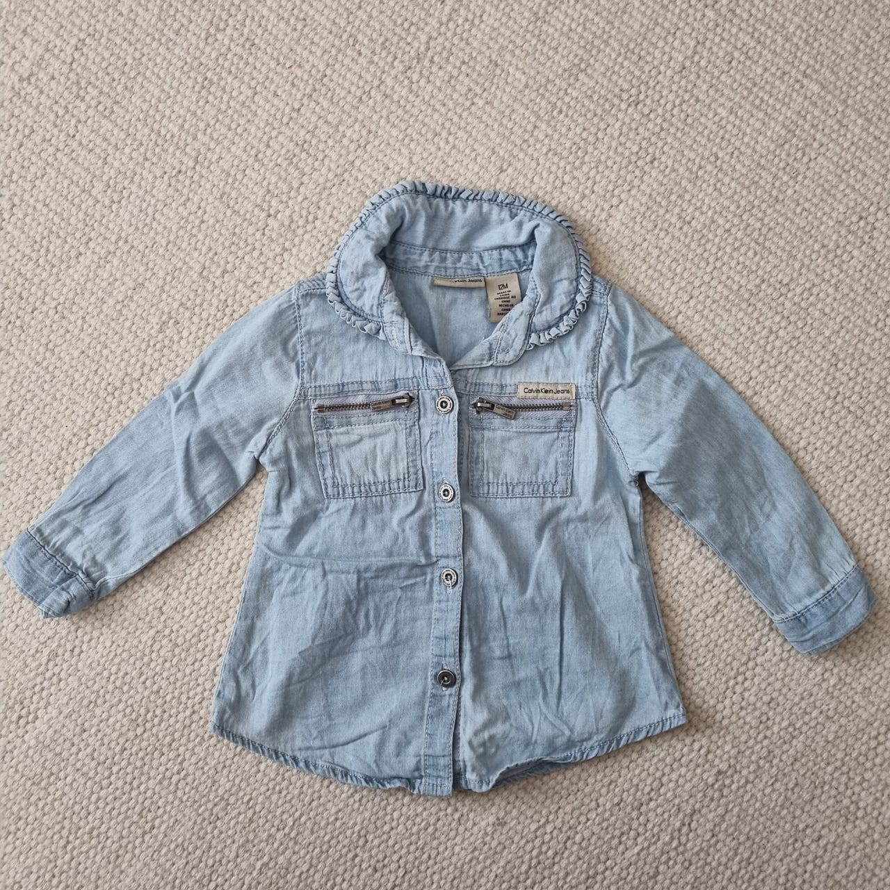 Tyttöjen Calvin Klein paita 80
