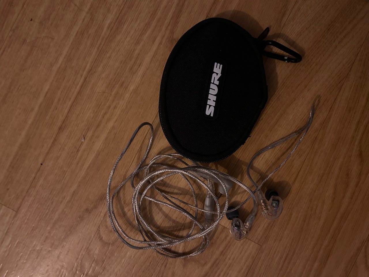 Shure, Nappikuulokkeet