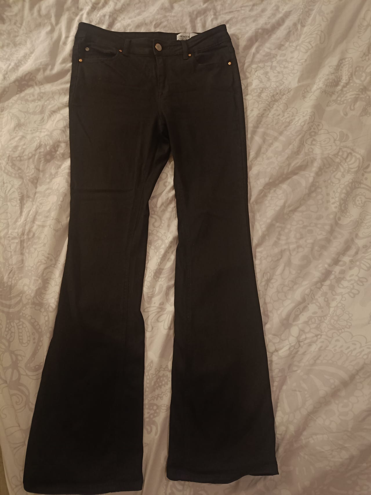 Vero Moda leveälahkeiset farkut