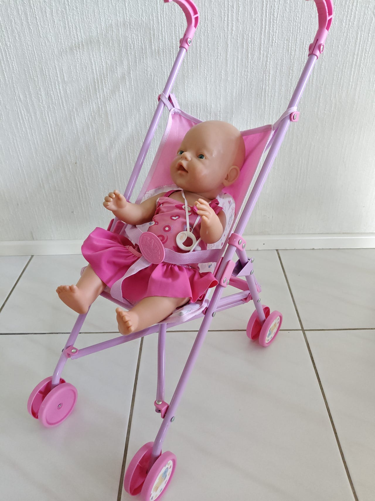Baby born sateenvarjo rattaat ja Baby Born nukke