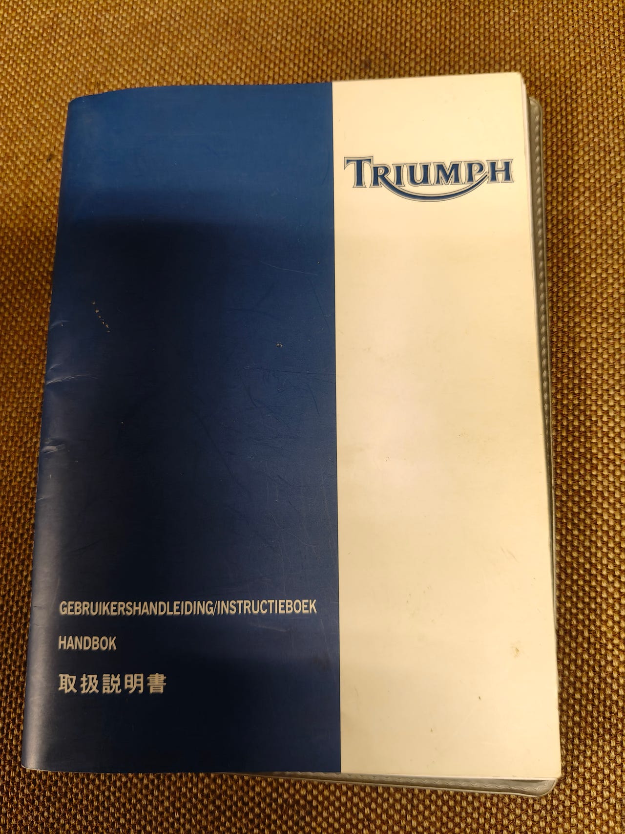 Triumph Bonneville T100 handbok