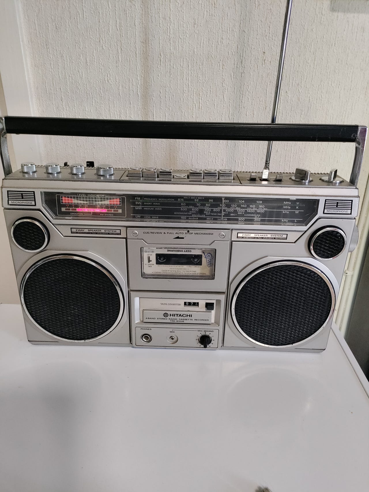 Hitachi boombox 80s