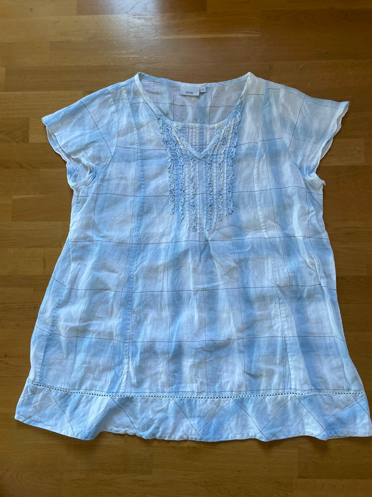 Vaalea kesämekko, koko 52