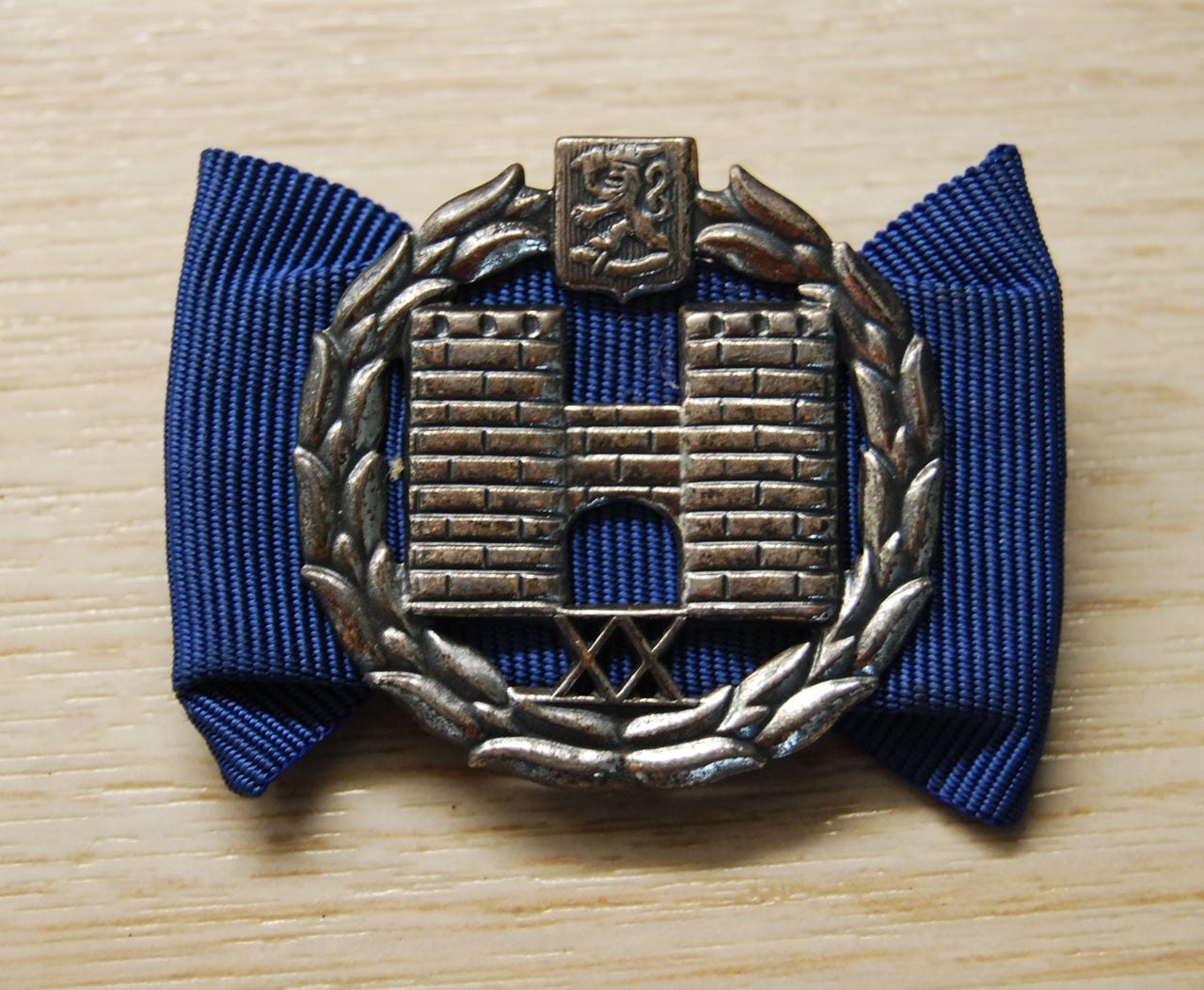 Kaupunkiliiton ansiomerkki XX, hopeaa