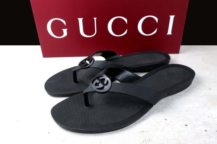 Gucci - Interlocking G slide sandal - Sandaalit - Koko: EU 38