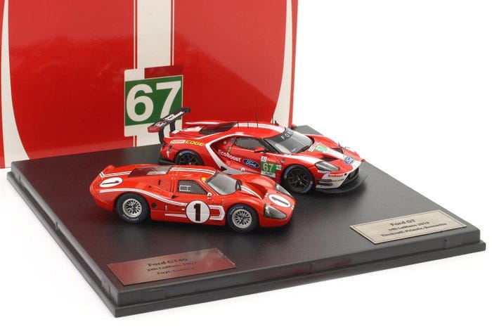IXO 1:43 - Kilpa-auton pienoismalli - 24h Le Mans Set: Ford GT40