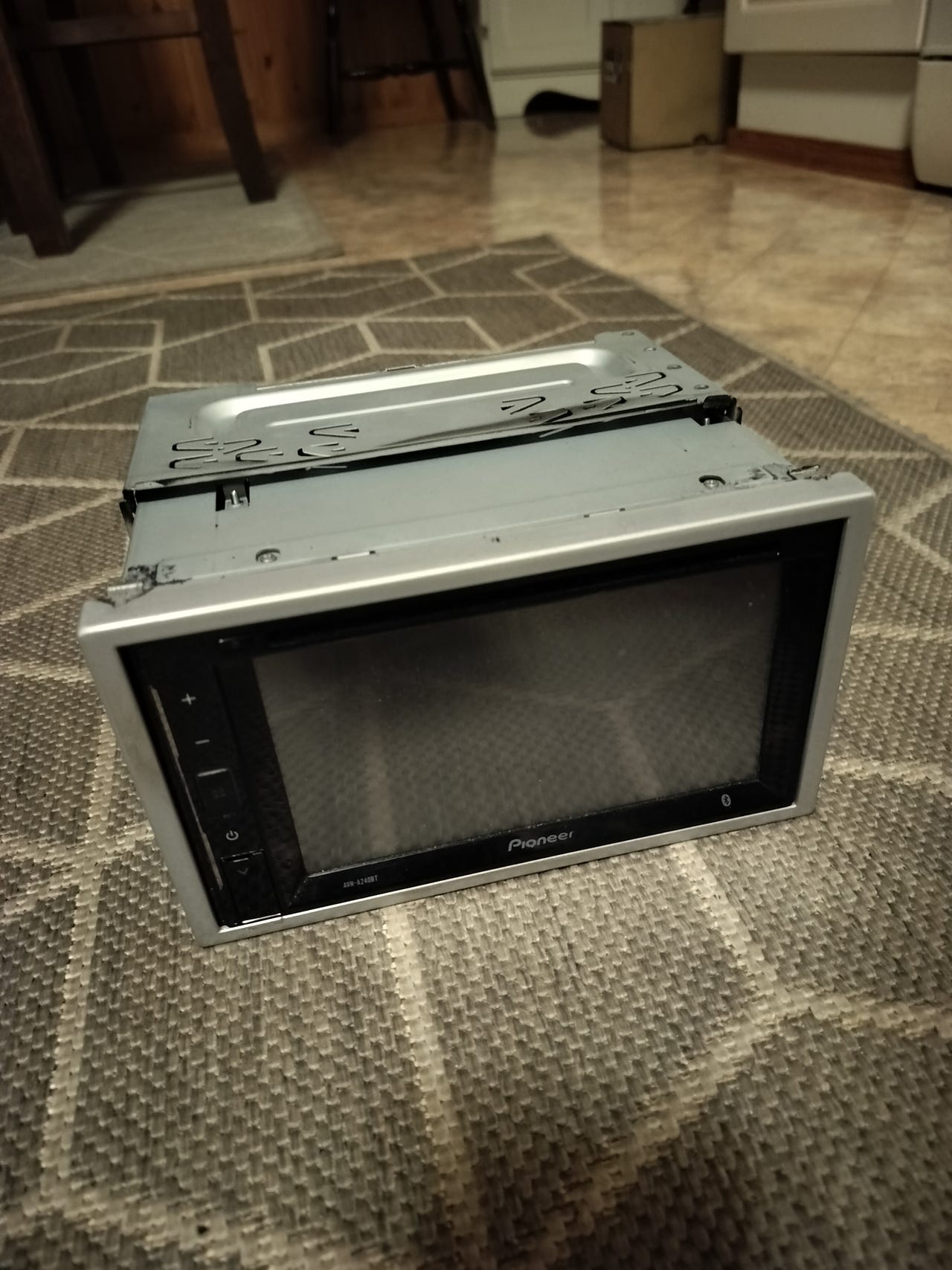 Pioneer AVH-A240BT soitin