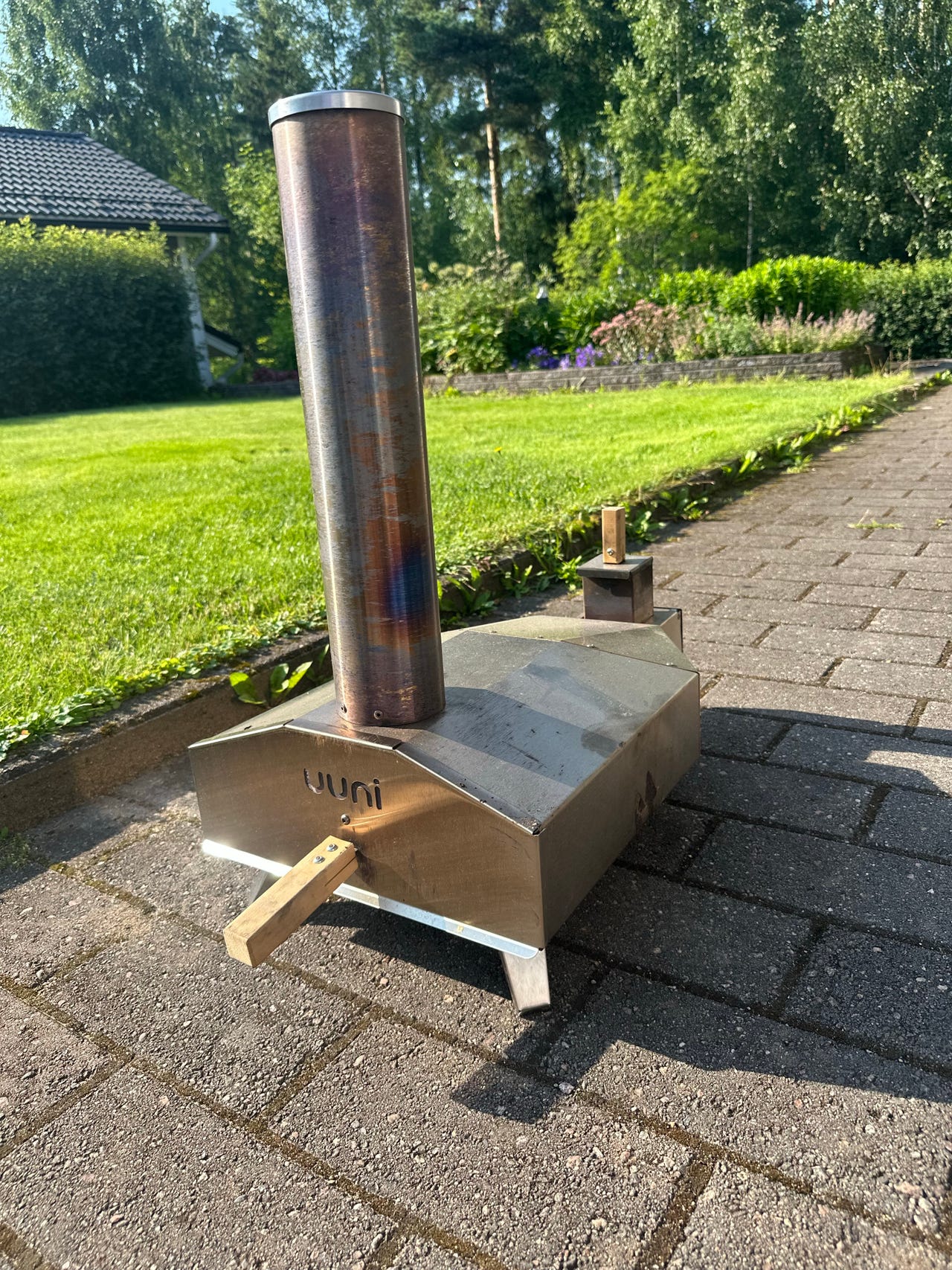 Uuni 2 pizzauuni ja kuljetuslaukku