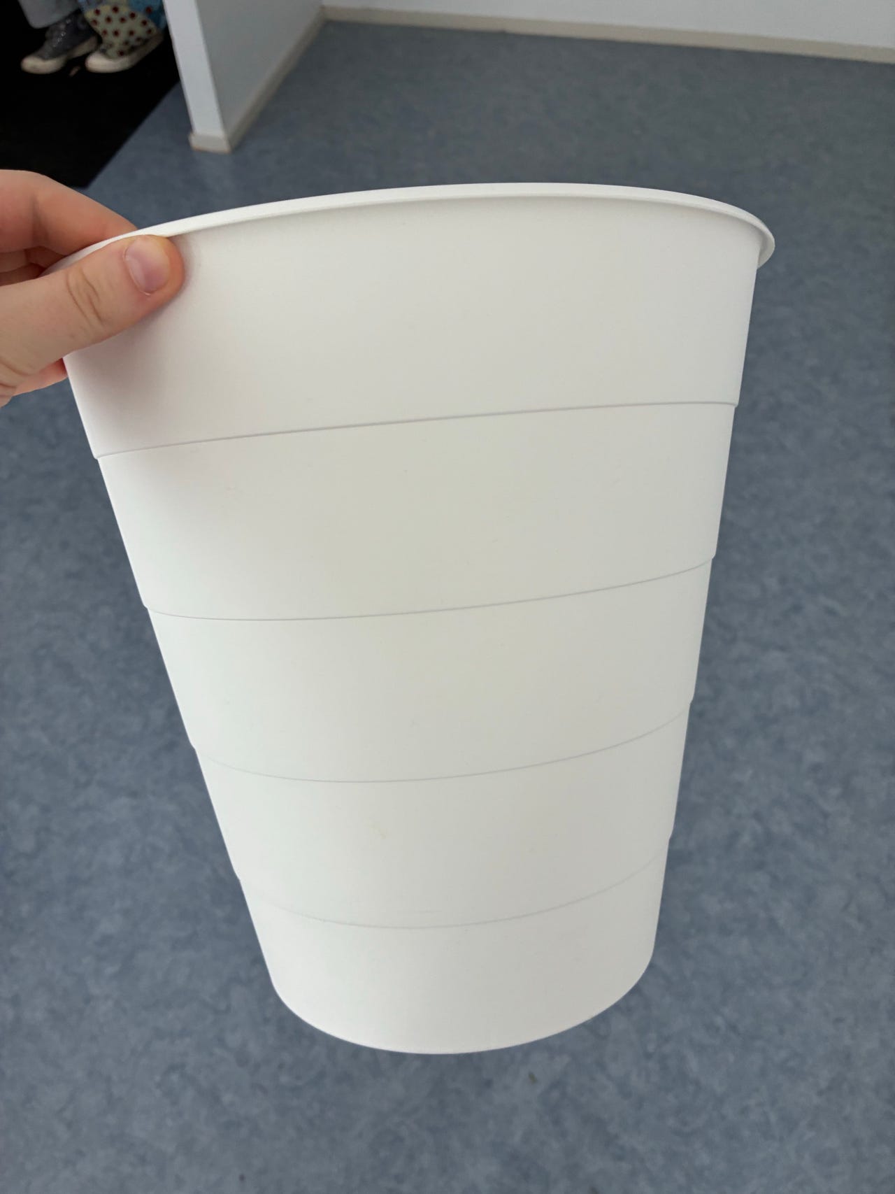 IKEA valkoinen roskakori