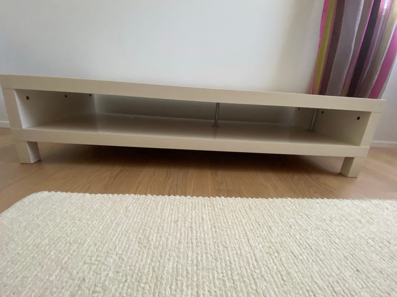 TV taso Lack