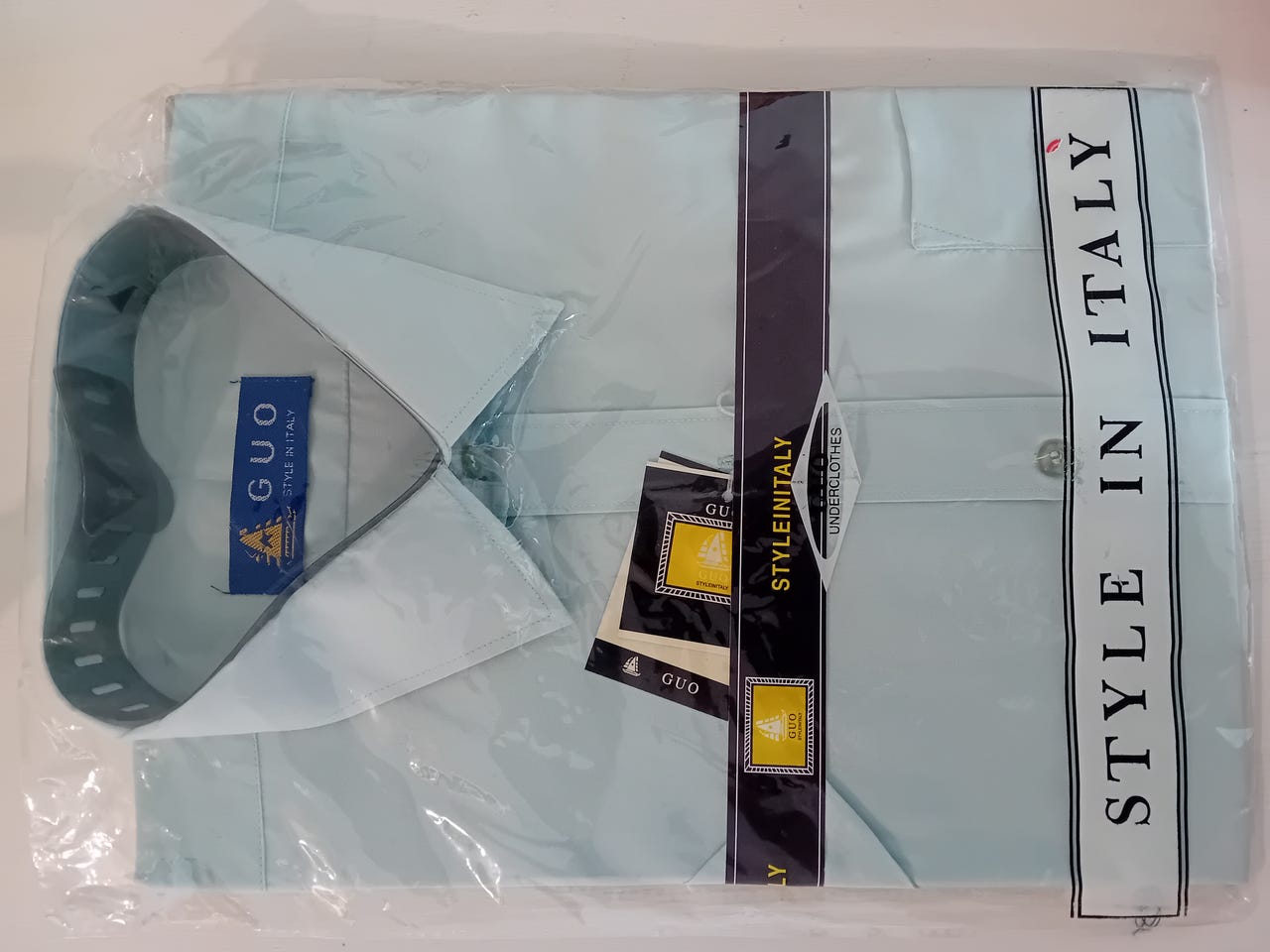 Size L men shirt