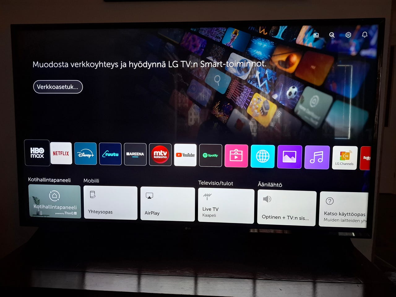 LG Smart TV televisio 55