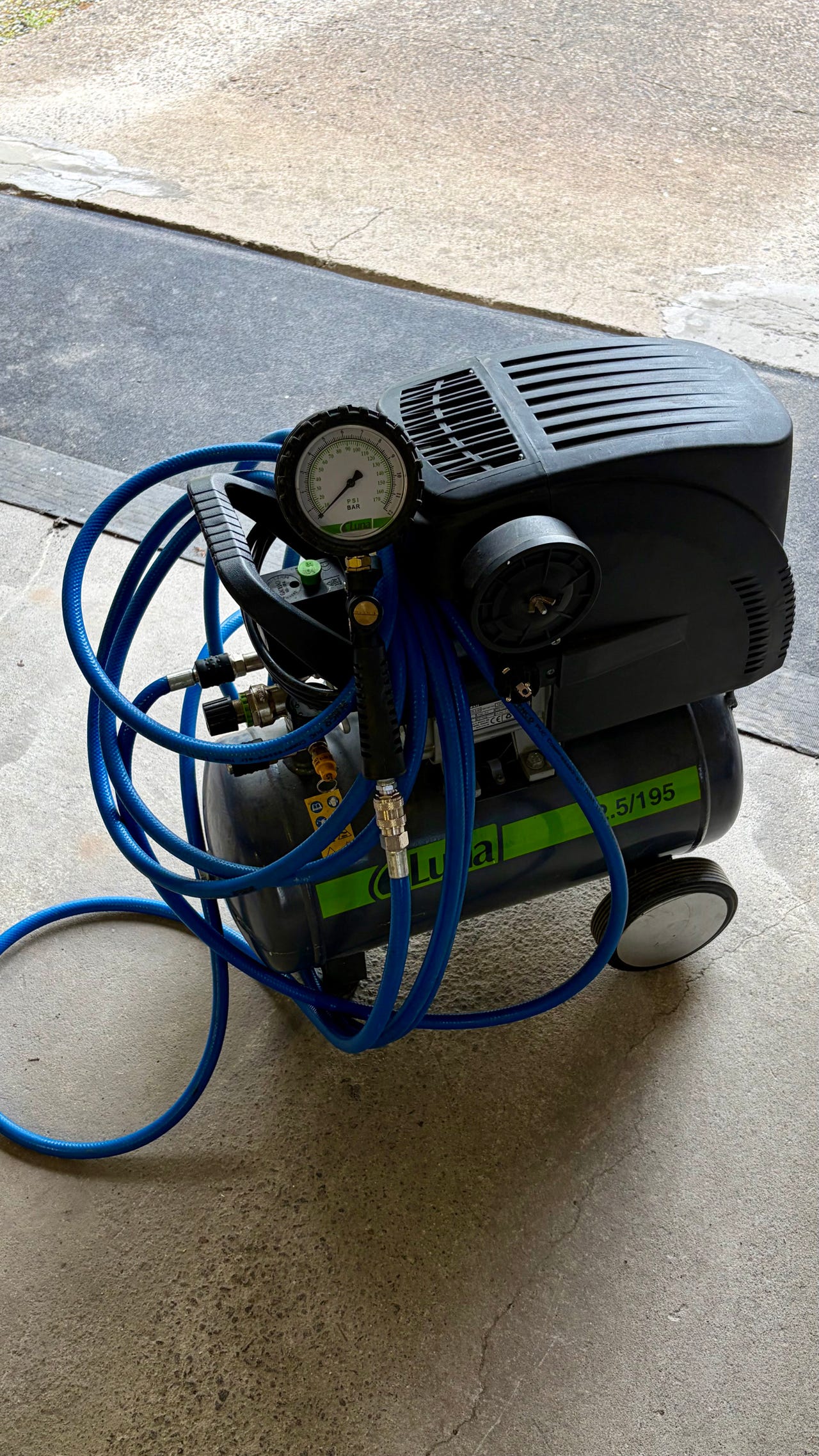 Luna ACD 2.5-24 kompressori 230V 2,5 hv