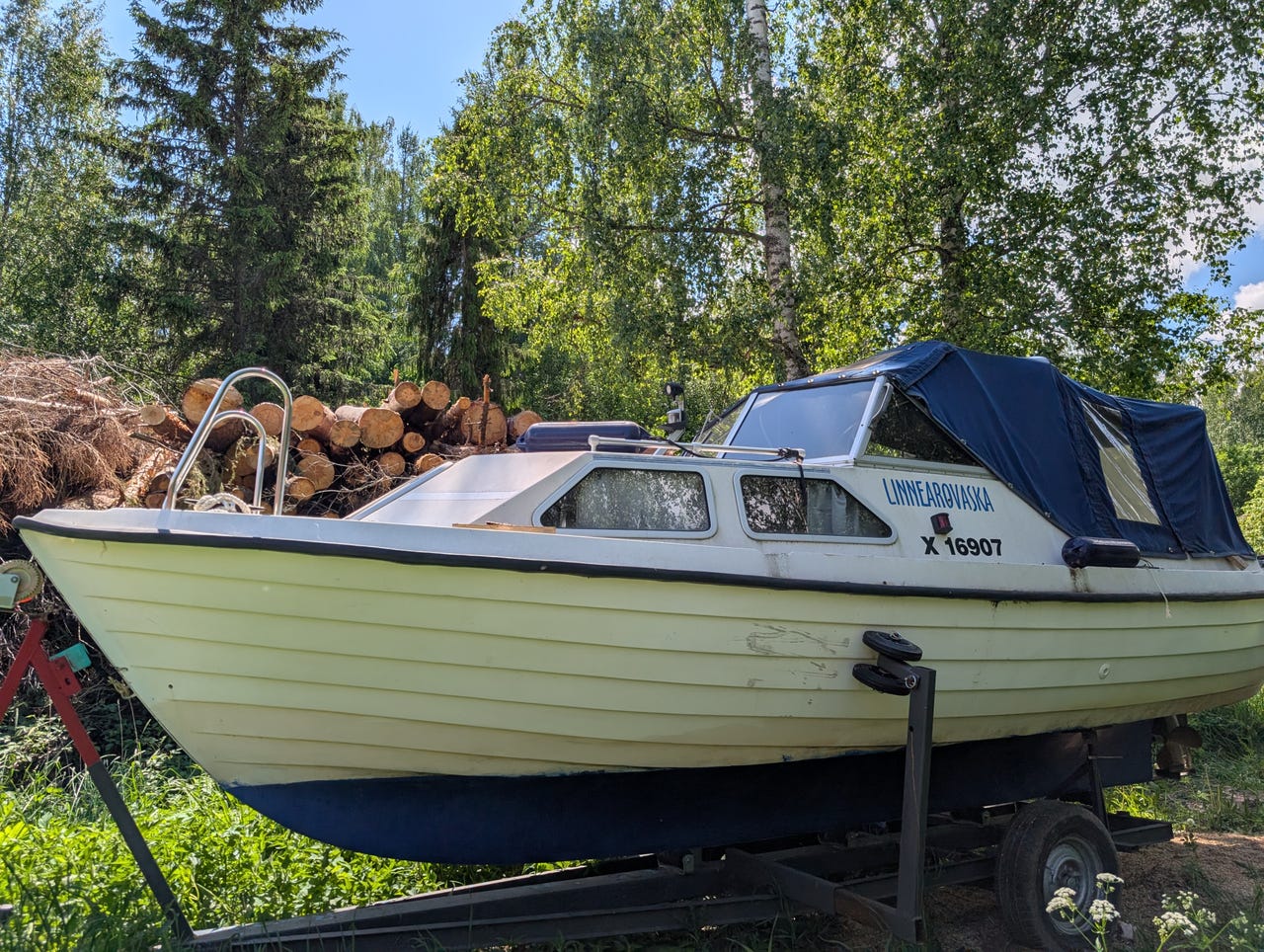 Myydään vene