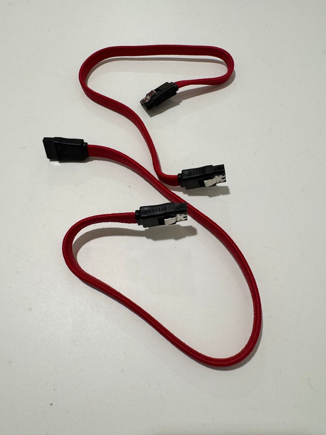 Uudet punaiset punotut SATA 3.0 kaapelit 2 kpl (SSD/HDD)