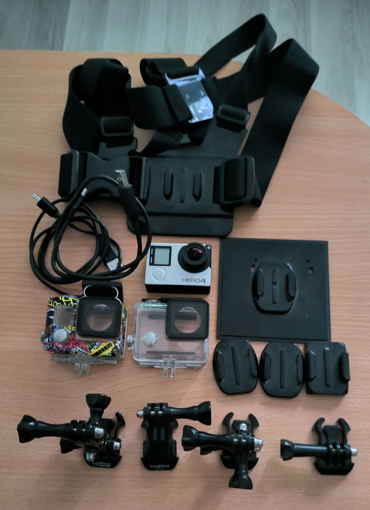 GoPro Hero 4 kamera ja lisävarusteet