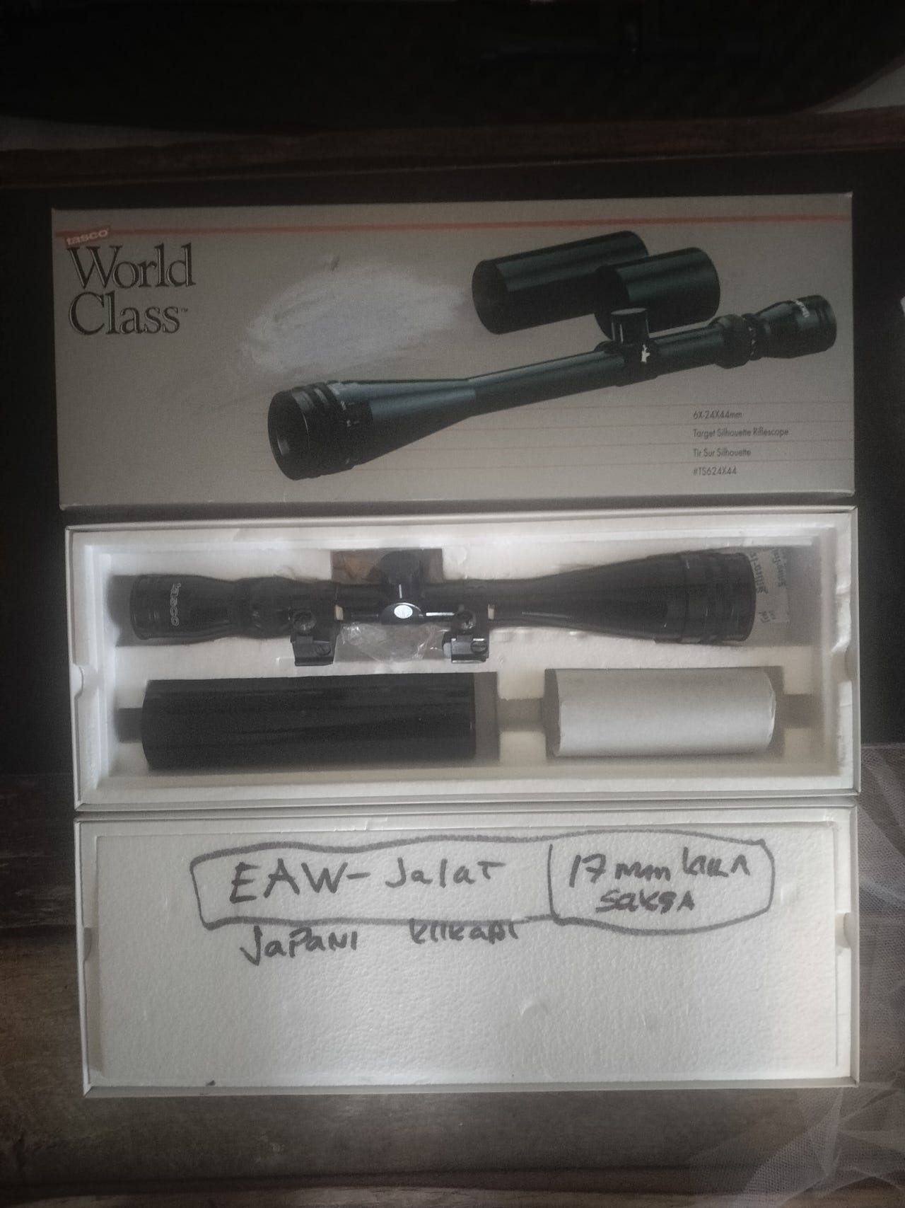 Tasco World Class 6x24x44 kiväärin kiikaritähtäin