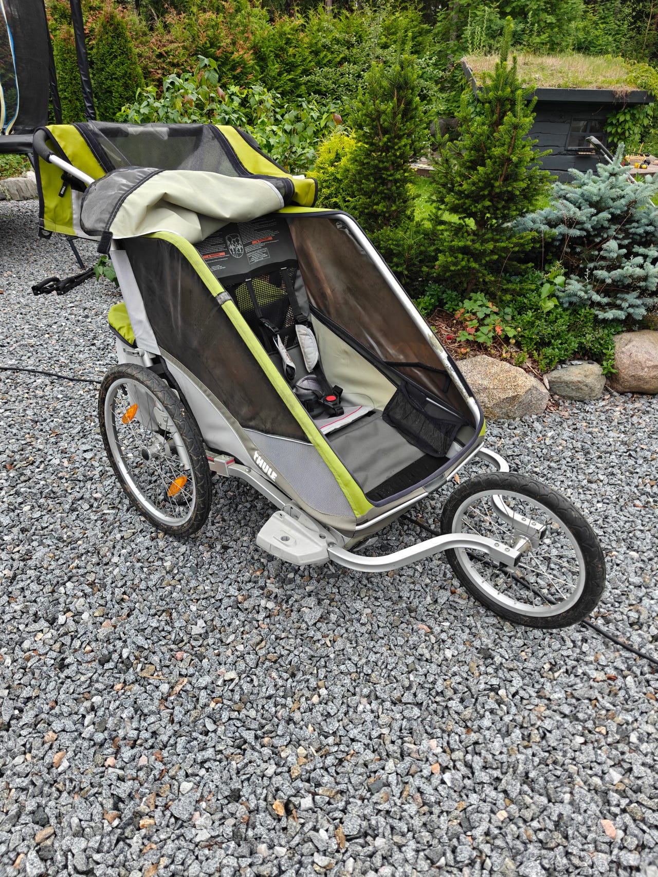 Thule chariot cougar 2 pyöräperäkärry