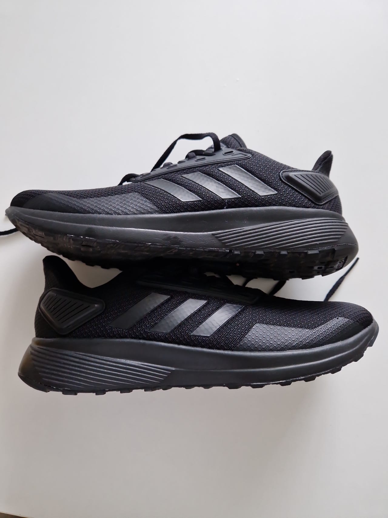 Adidas Duramo juoksukengät
