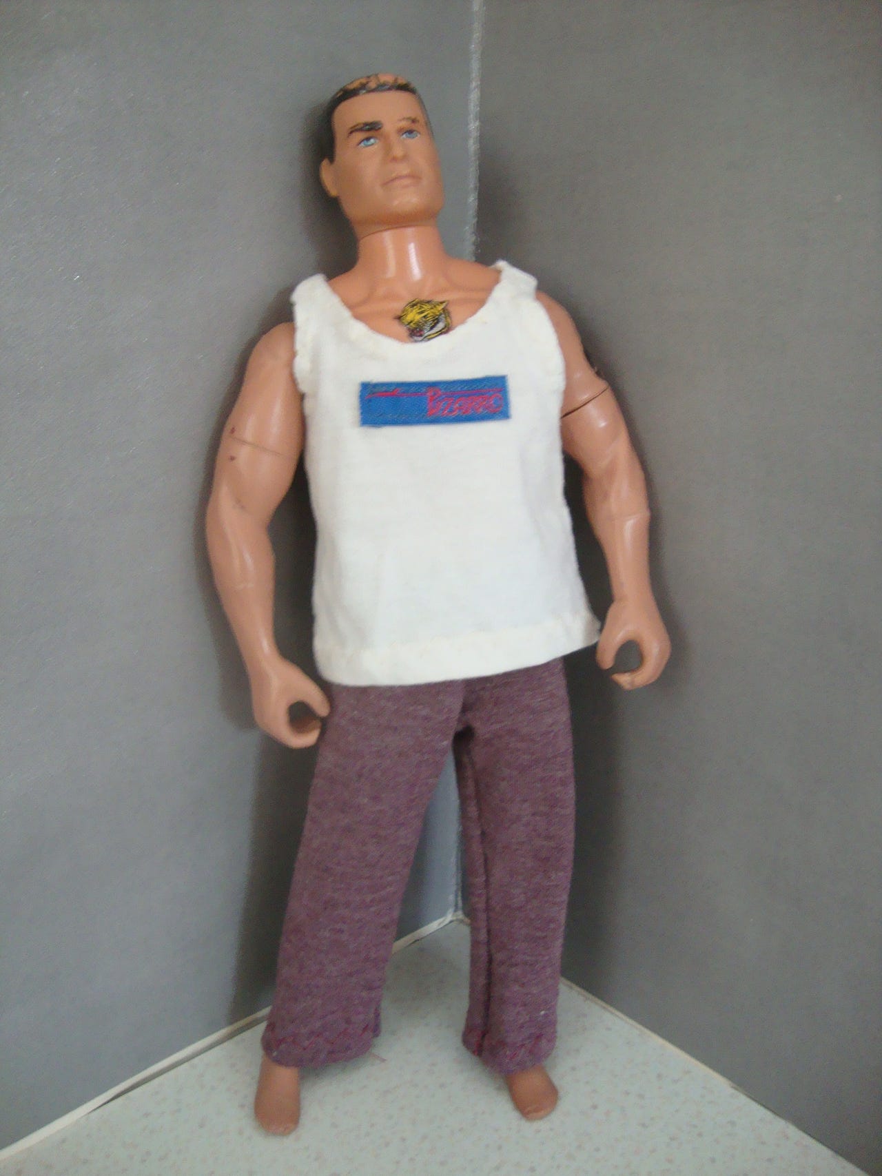 Miesnuken asut