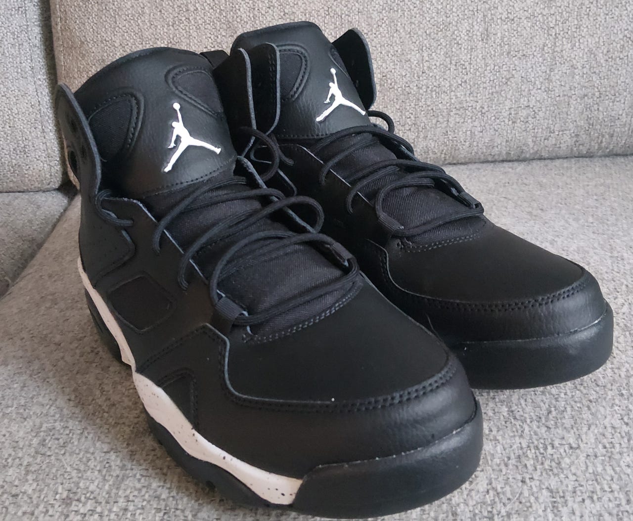Nike Jordan koripallokengät koko 44 musta