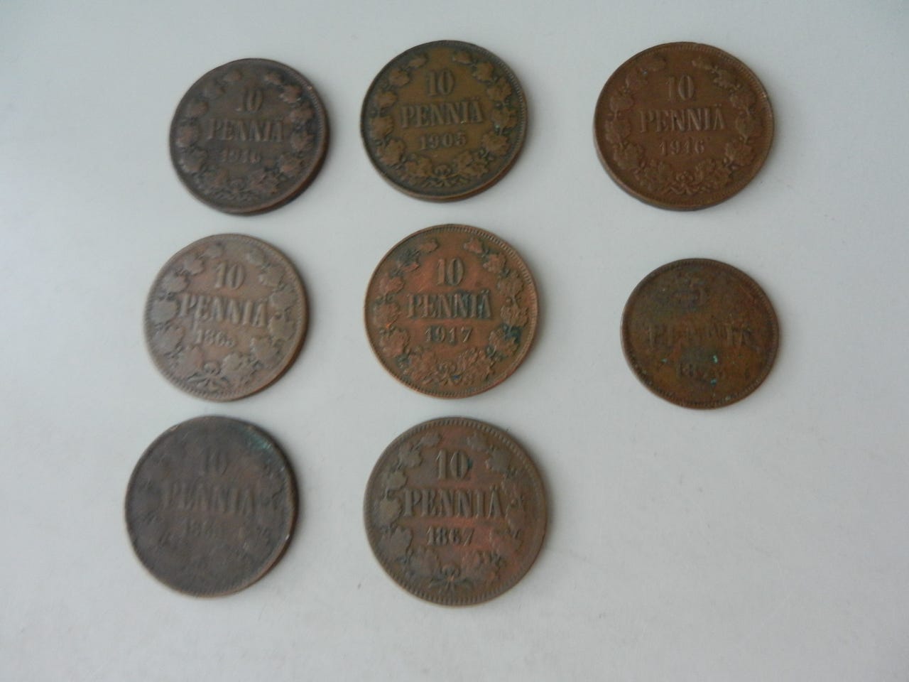 1865-1917   7 kpl 10 pennin keräilykolikot.  Tarjoa