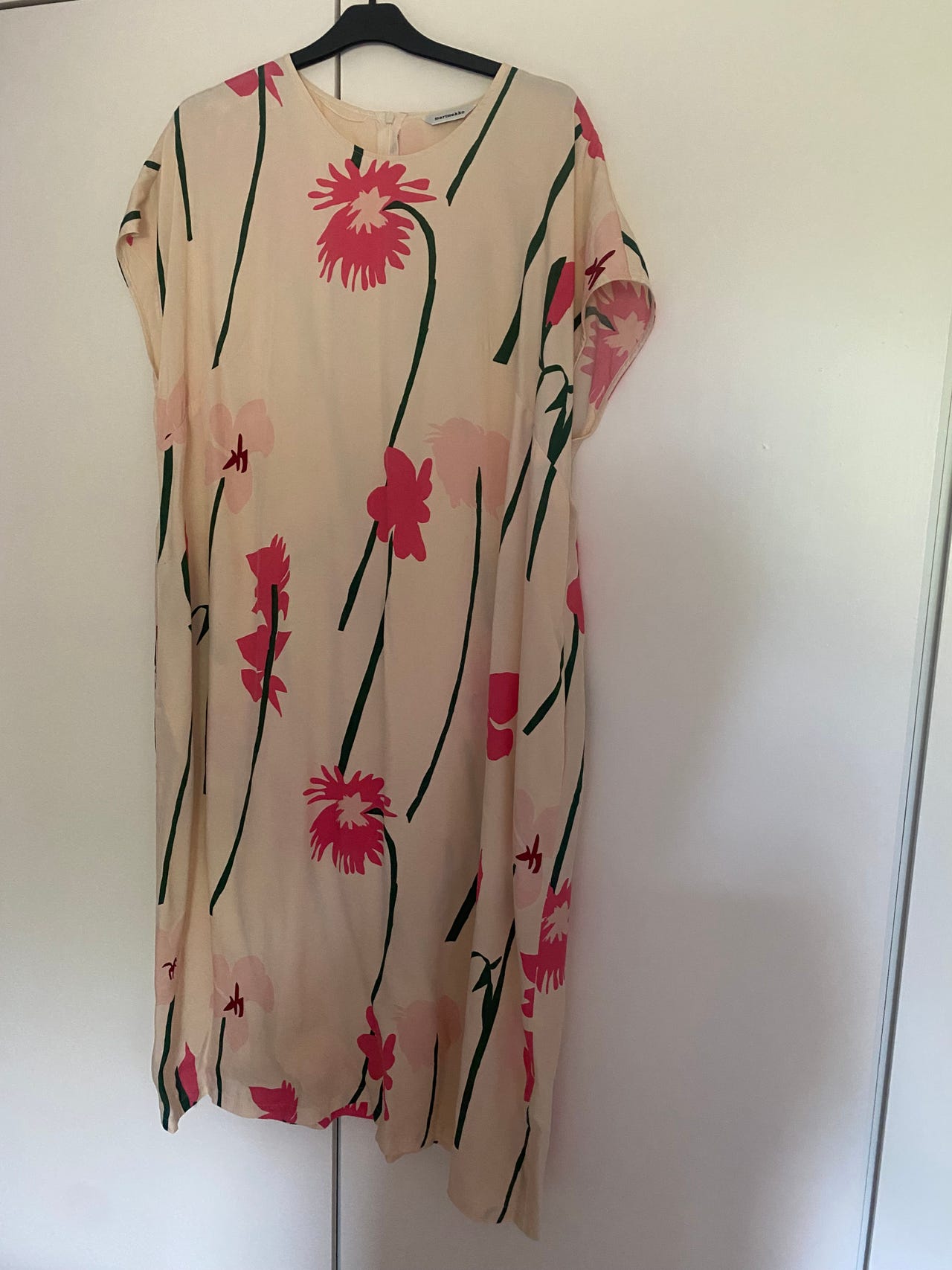 Marimekko kesämekko koko 44 beige