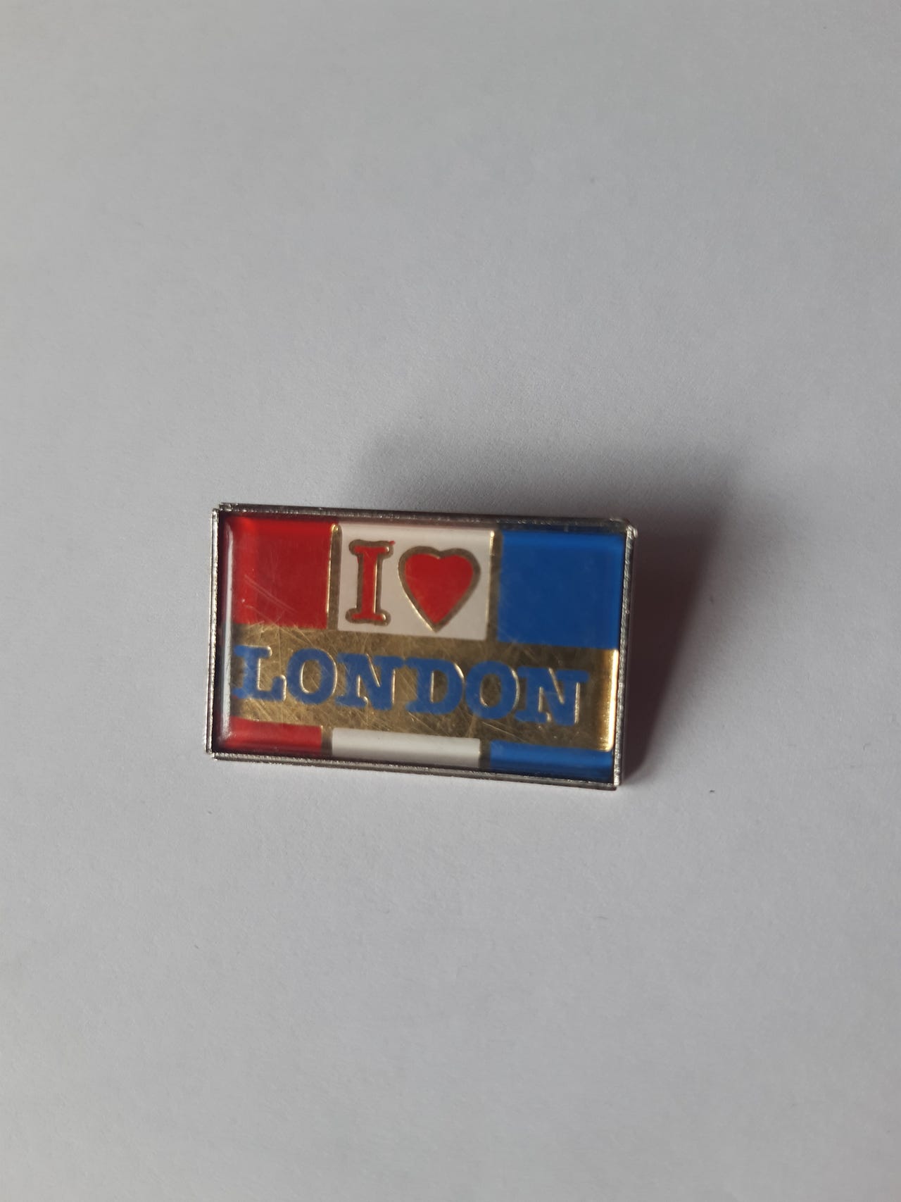 I Like London rintaneula,rintamerkki
