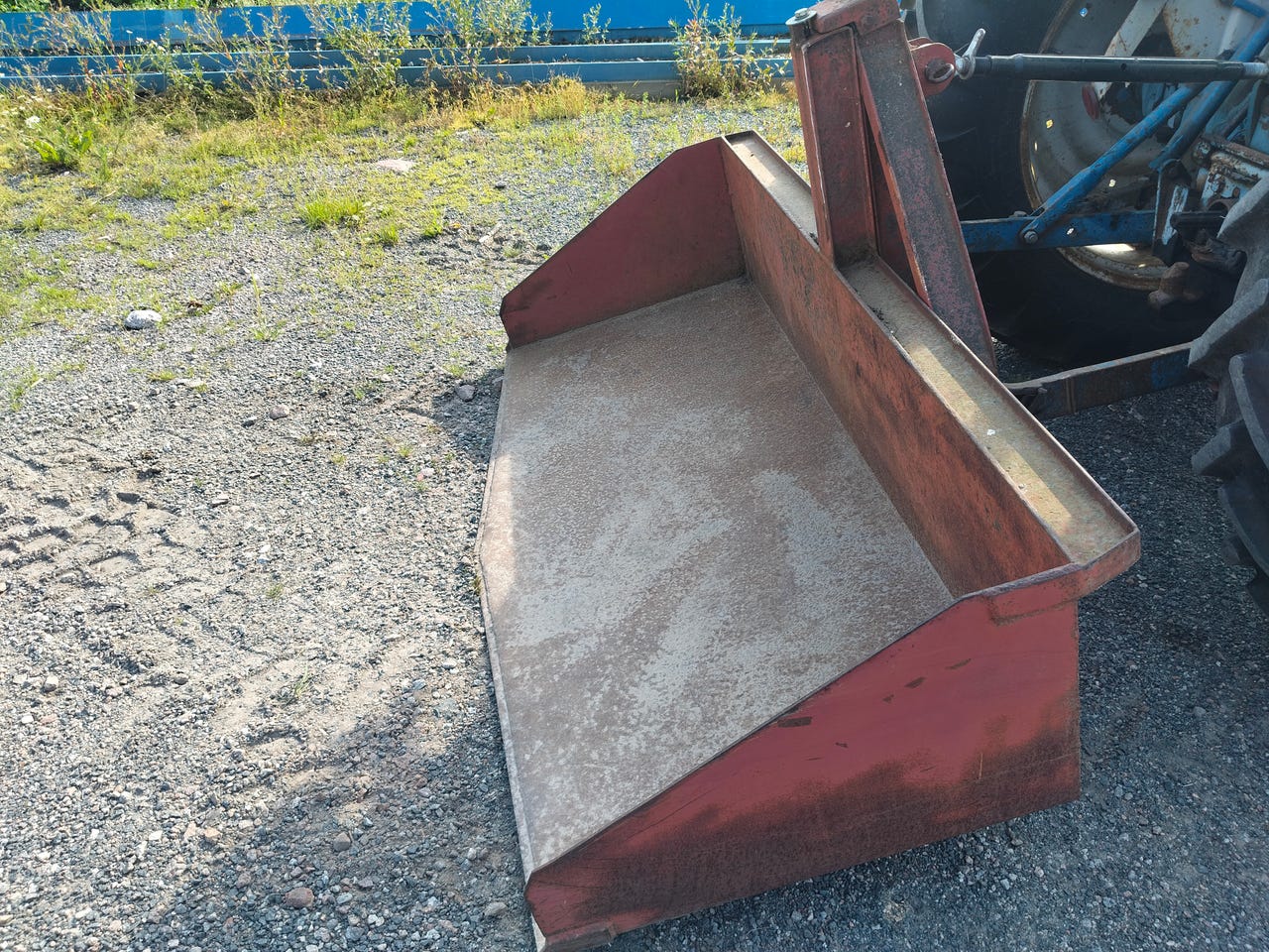 Traktorin takakauha
