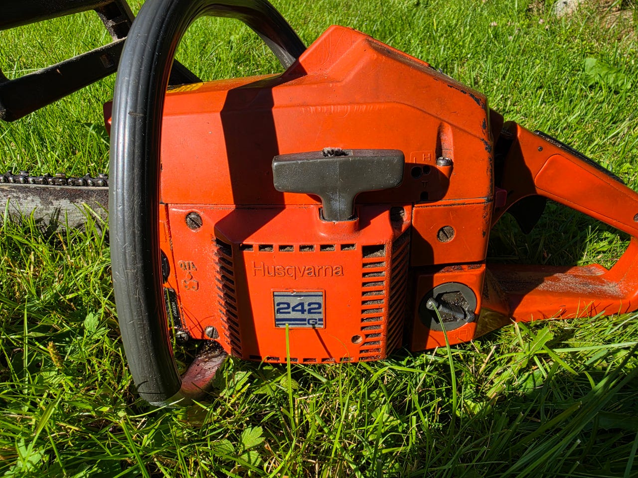 Husqvarna 242 g