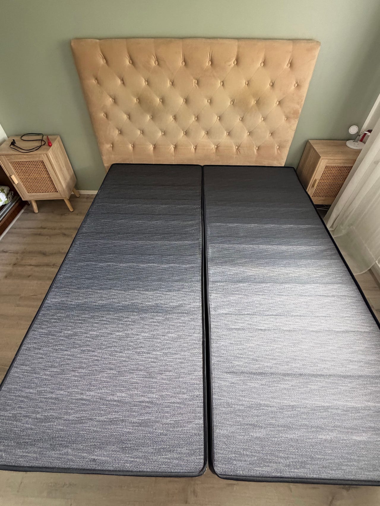 160x200cm Sänky runkopatjalla